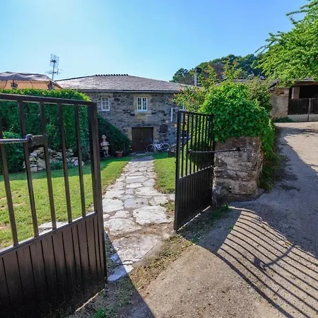 Σπίτι διακοπών 2 Bedrooms House With Enclosed Garden And Wifi At *