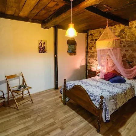 2 Bedrooms House With Enclosed Garden And Wifi At Σπίτι διακοπών *